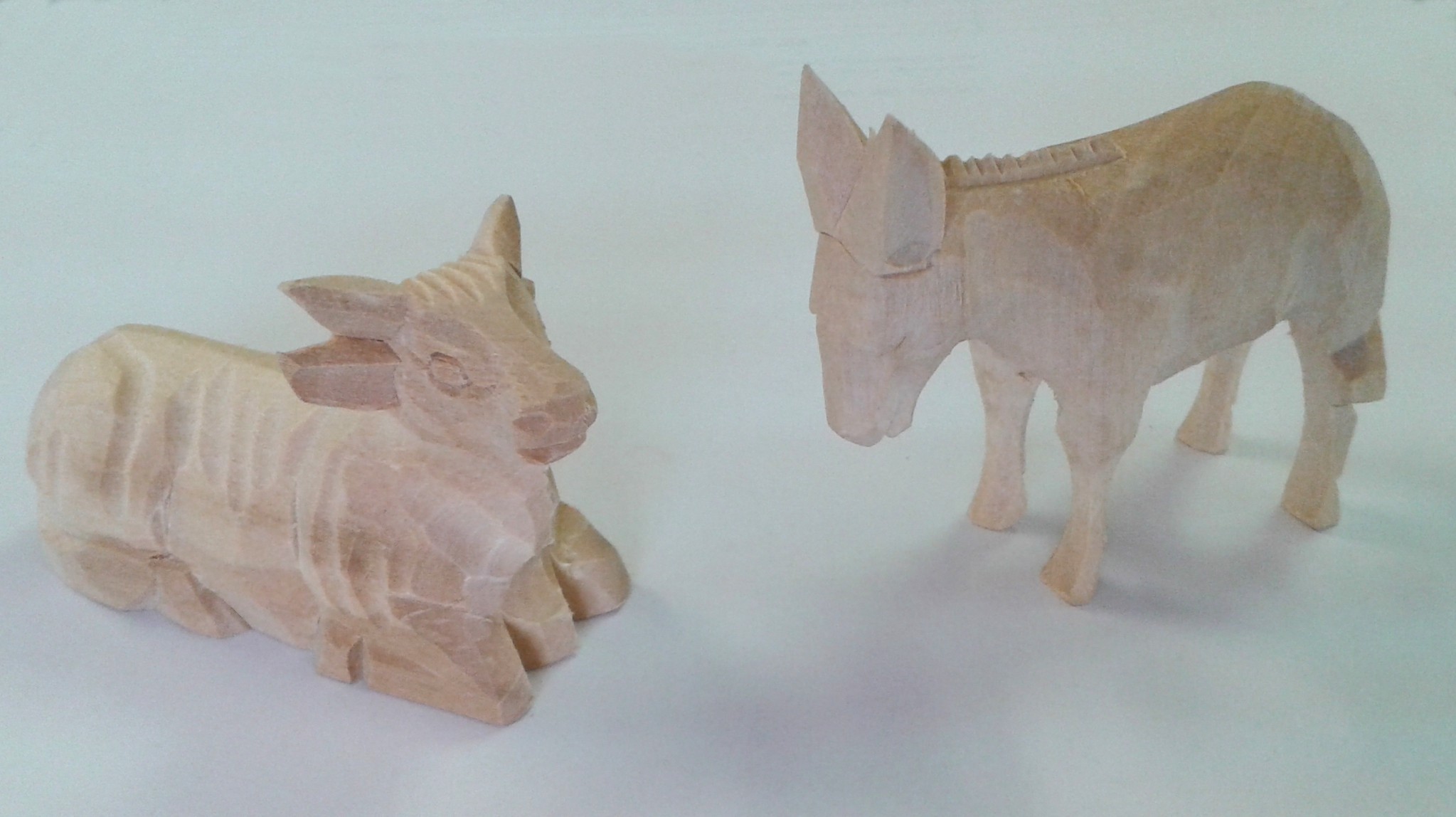 Tierfiguren "Ochse und Esel" geschnitzt - 2teilig