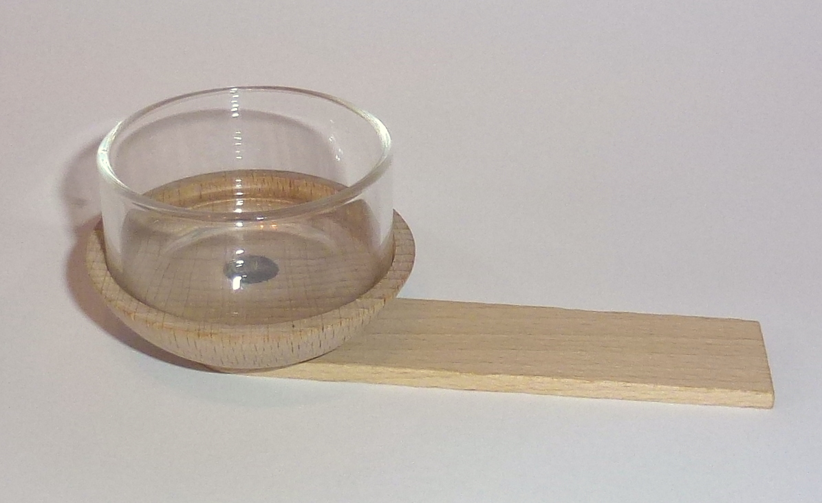 Teelichttülle mit Glaseinsatz und Tüllenhalter