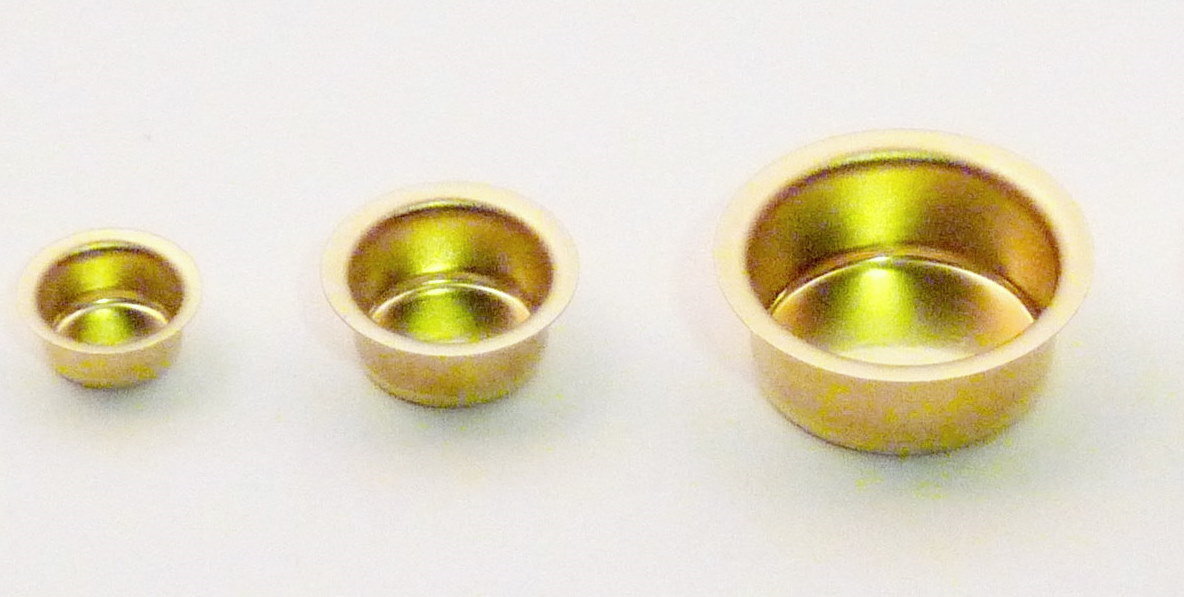 Lichtertüllen-Blecheinsätze aus Messing