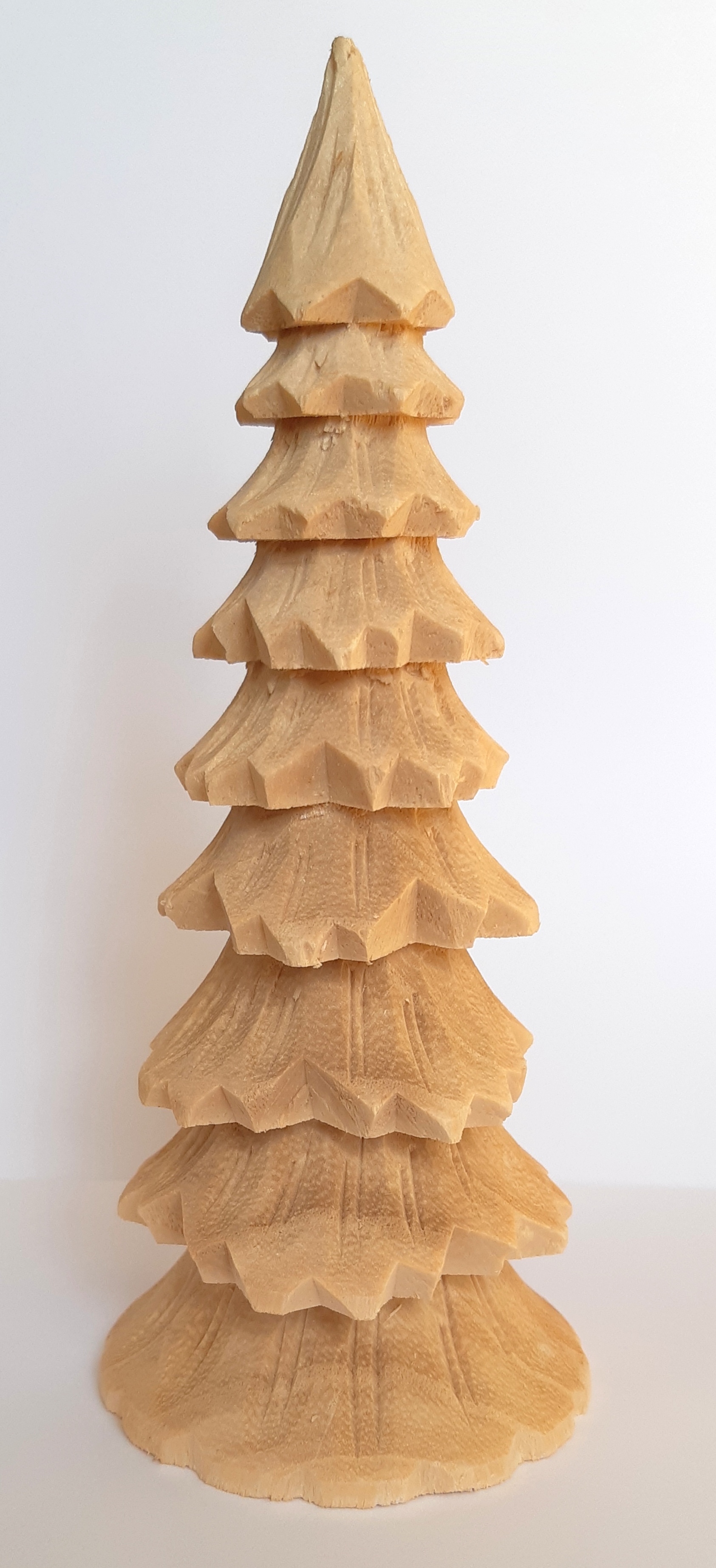 großer geschnitzter Baum - 20cm