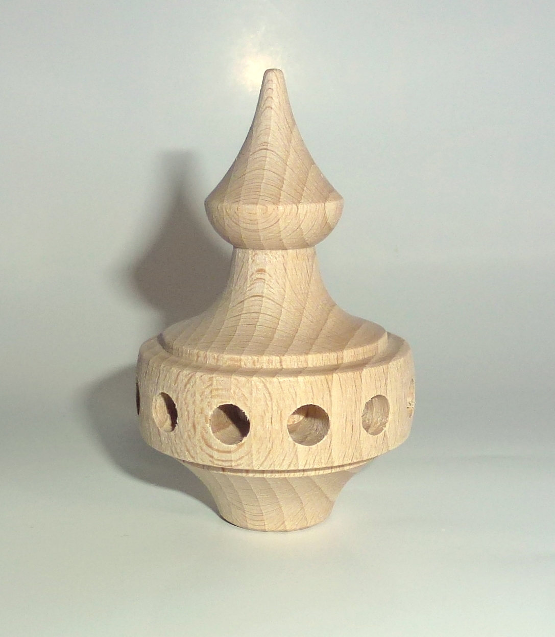 Pyramidenkopf Spitze mittelgroß - mit 12 Bohrungen  Ø 6mm