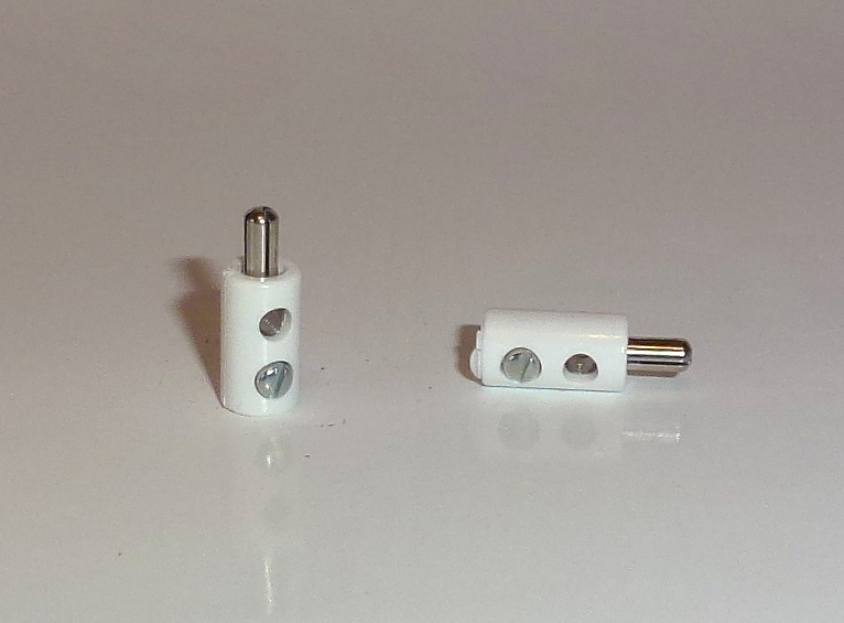 kleiner 1-fach Stecker / Querlochstecker mit Stift 2,6mm