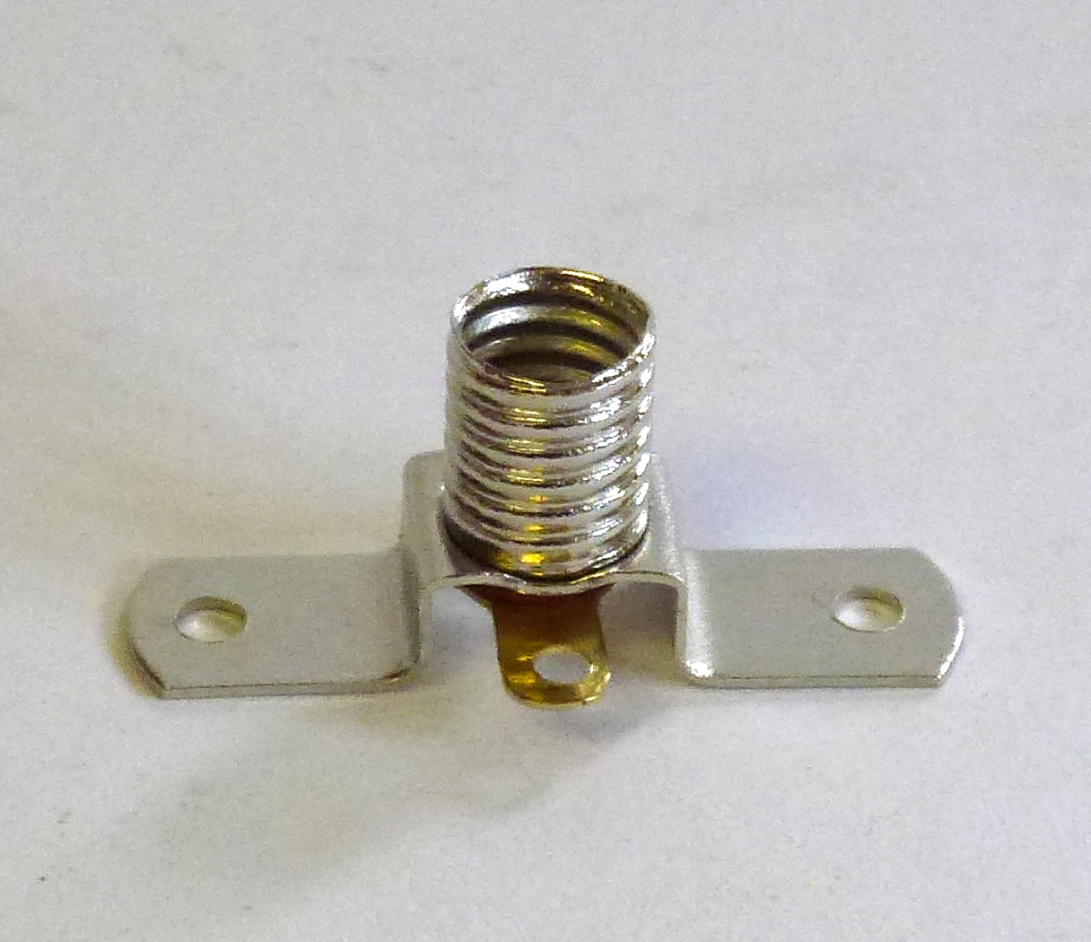 Fassung E5.5 mit einer Lötfahne und Steg