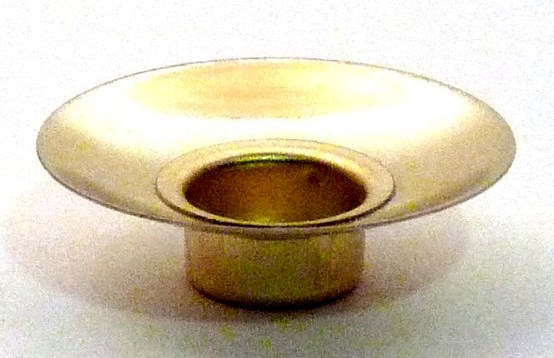 Lichtertüllen- Blecheinsatz mit Tropfblech fest verpresst