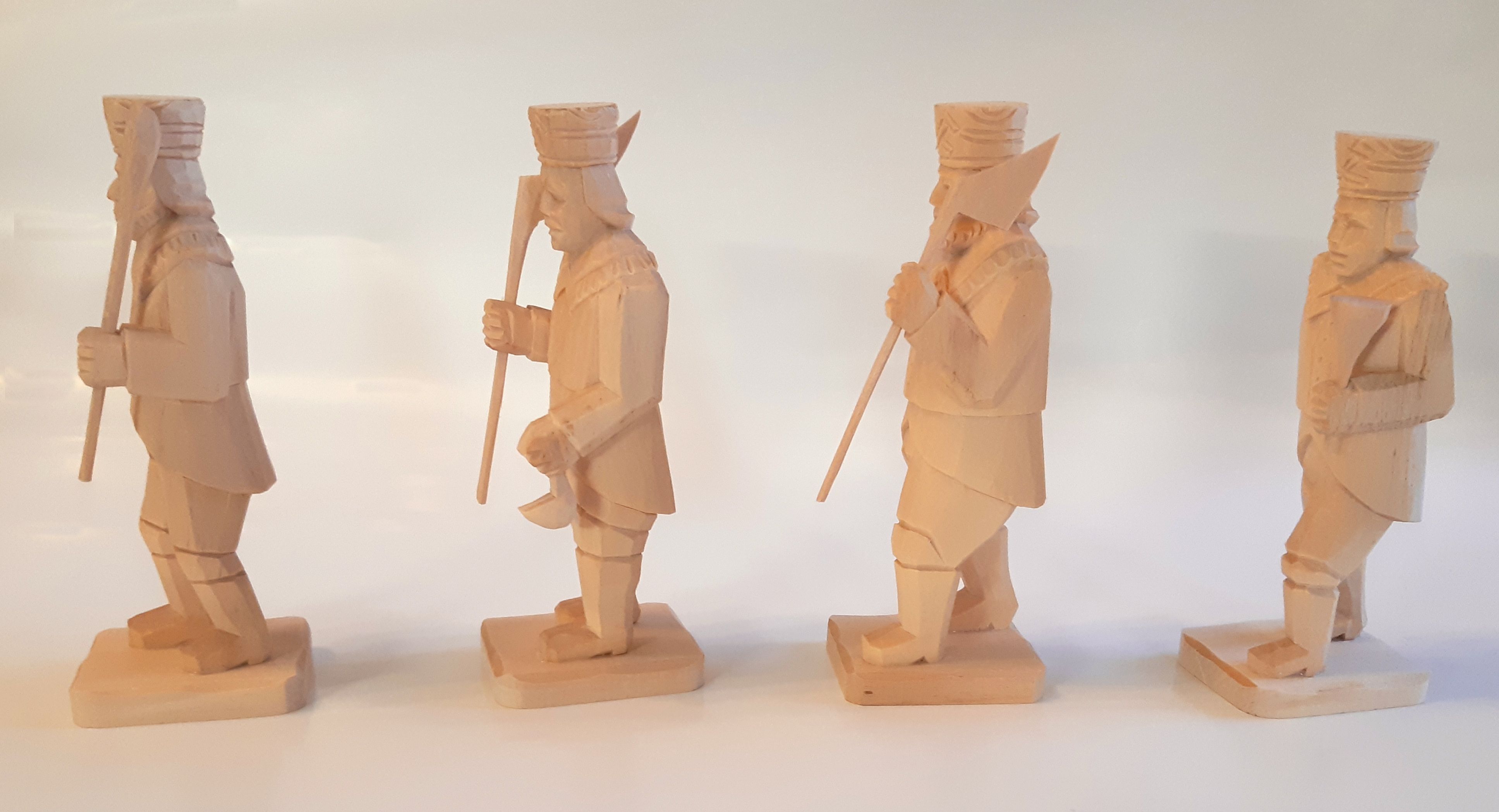 Bergmänner geschnitzt - Gruppe 2 Schmelzer - vierteilig